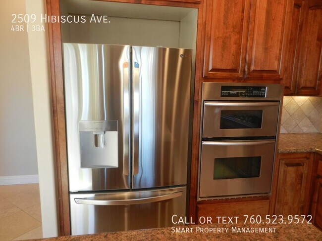 Building Photo - Best Deal in Vista!