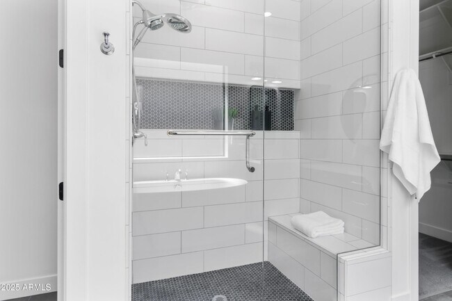 Building Photo - 3890 E Andalusia Ave