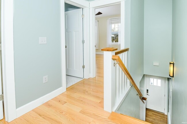 Building Photo - 819 S Morton St