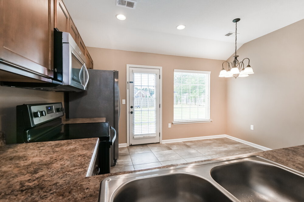 Building Photo - 2687 Sapper Ln