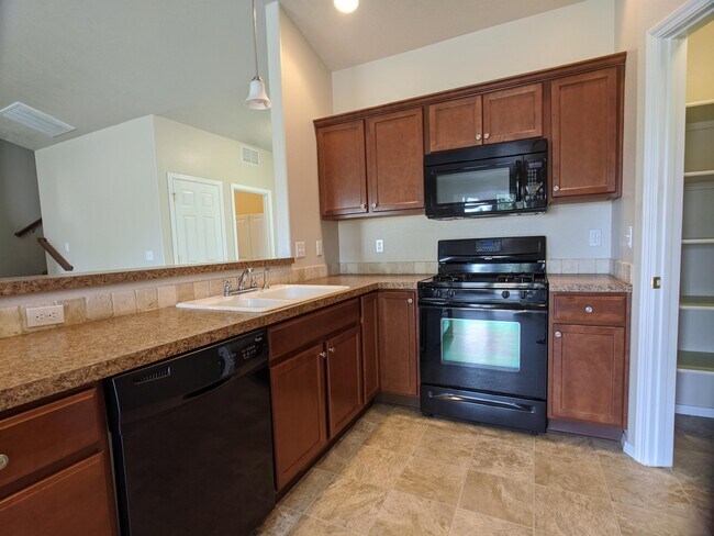 Building Photo - 611 N Kayden Way