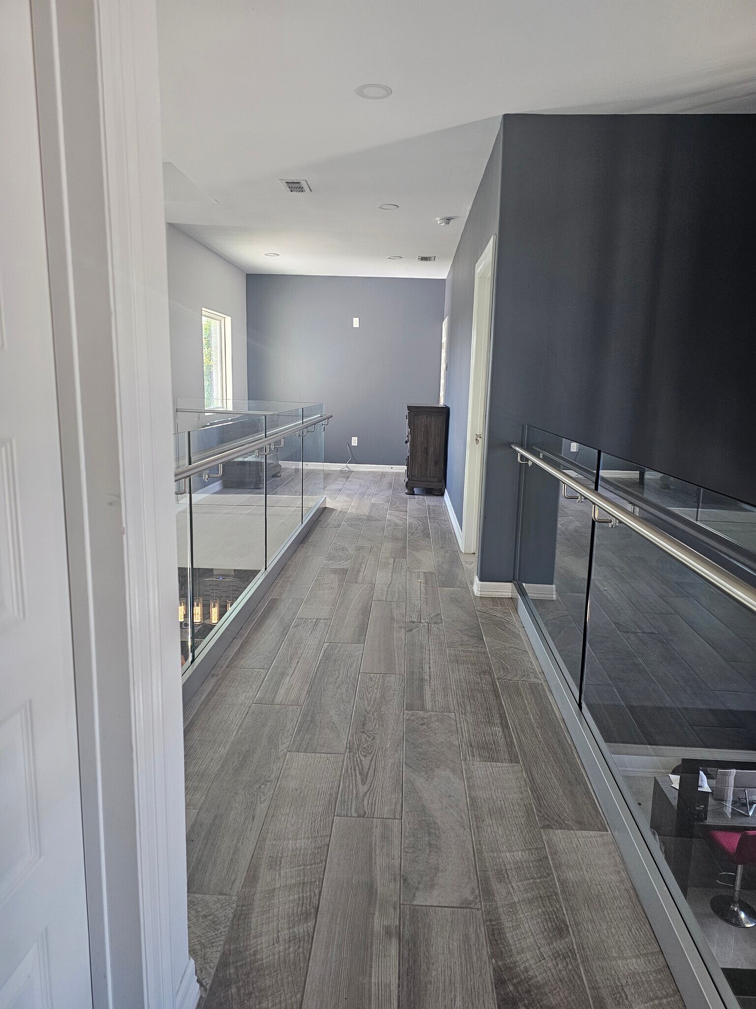 Building Photo - 2537 Los Portales