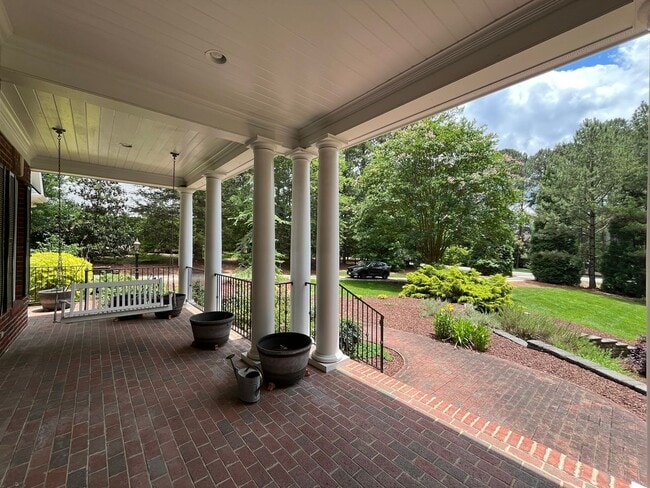 Building Photo - Incredible 4BD, 6.5BA Raleigh Home Near Fa...