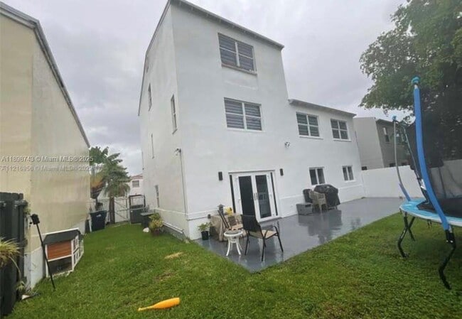 Building Photo - 12100 SW 271st St