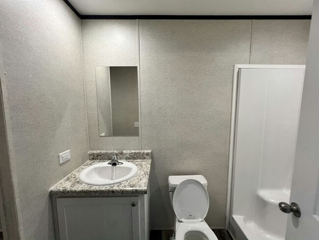 Building Photo - 69 Tower Manor Cir E