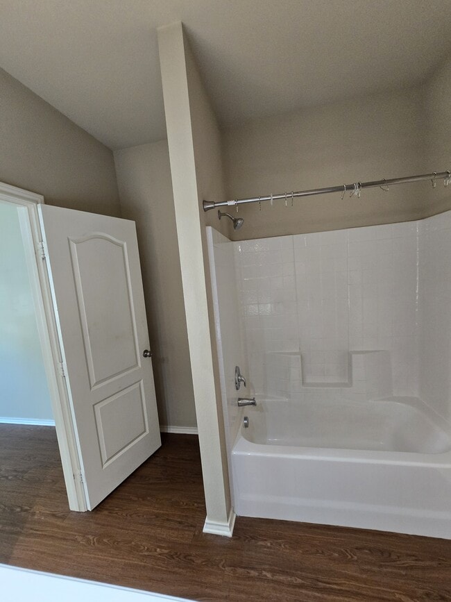 Building Photo - 457 Ambrose Avenue