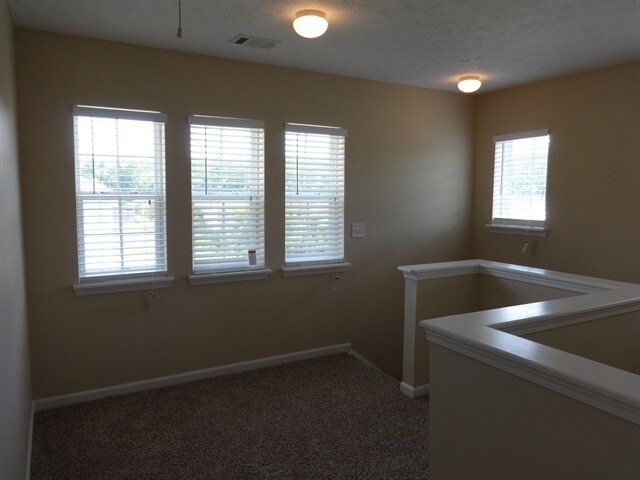 Building Photo - 2088 White Top Rd