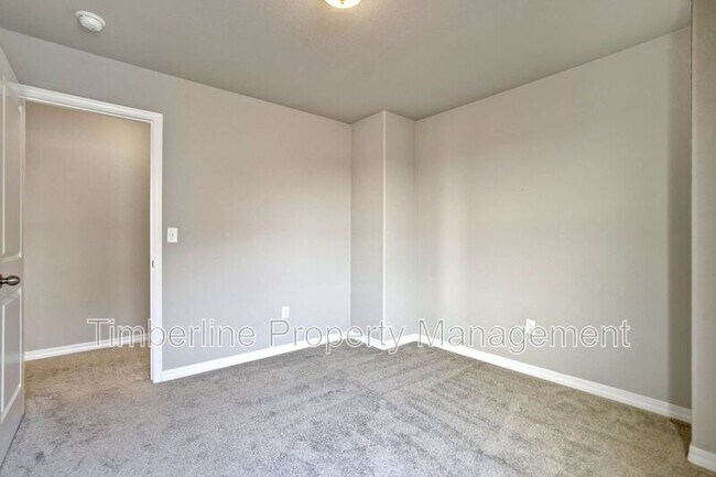 Building Photo - 7824 Woodmen Center Heights