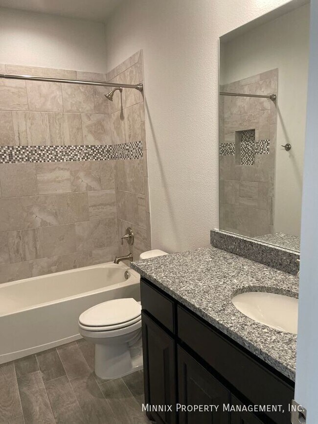 Building Photo - 1219 Pavilion Pkwy