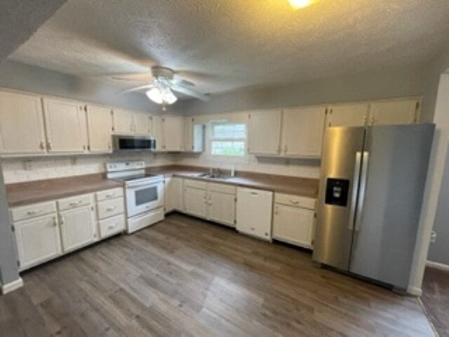 Building Photo - 396 Forest Ln