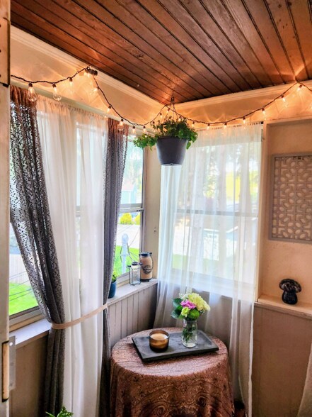 Building Photo - 770 Winton Rd