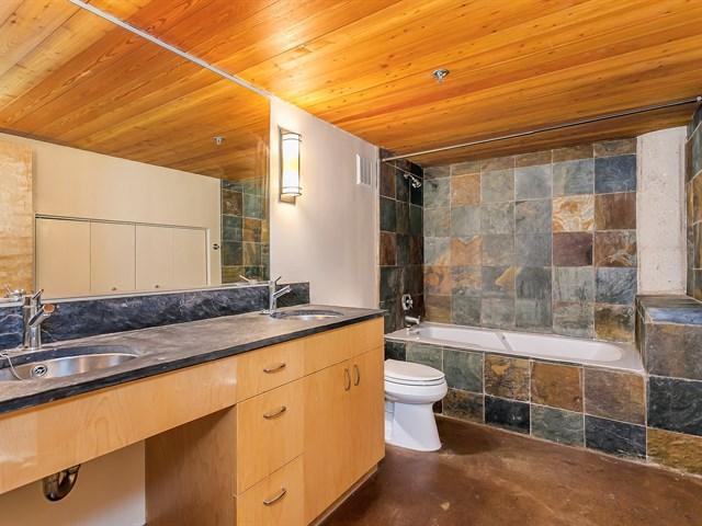 Building Photo - Open Floor Plan Loft in Jack London Square