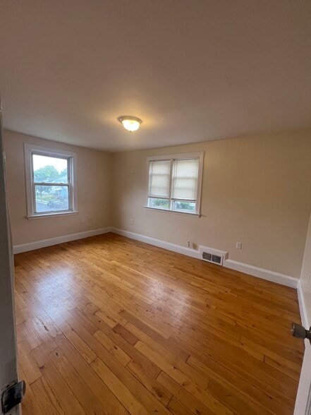 Bedroom - 34 Meadowbank Ave
