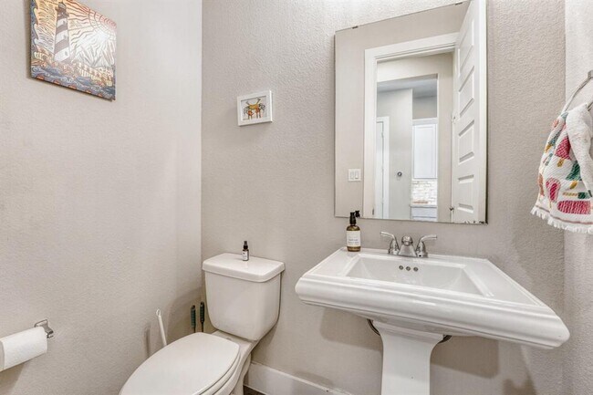 Building Photo - 505 Trout River Rd