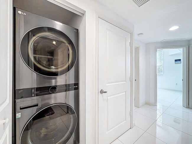 Building Photo - 450 N Federal Hwy