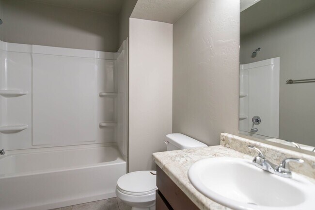 Building Photo - 14411 S Ashburn Way