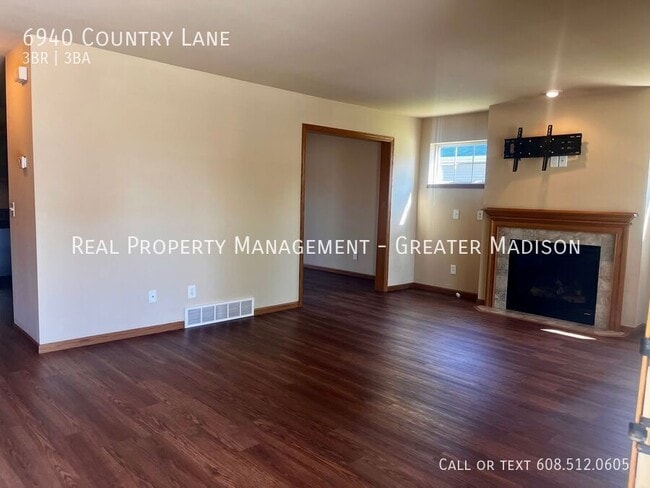 Building Photo - 6940 Country Ln
