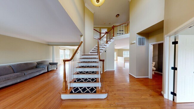 Building Photo - 43799 Abbott Pl