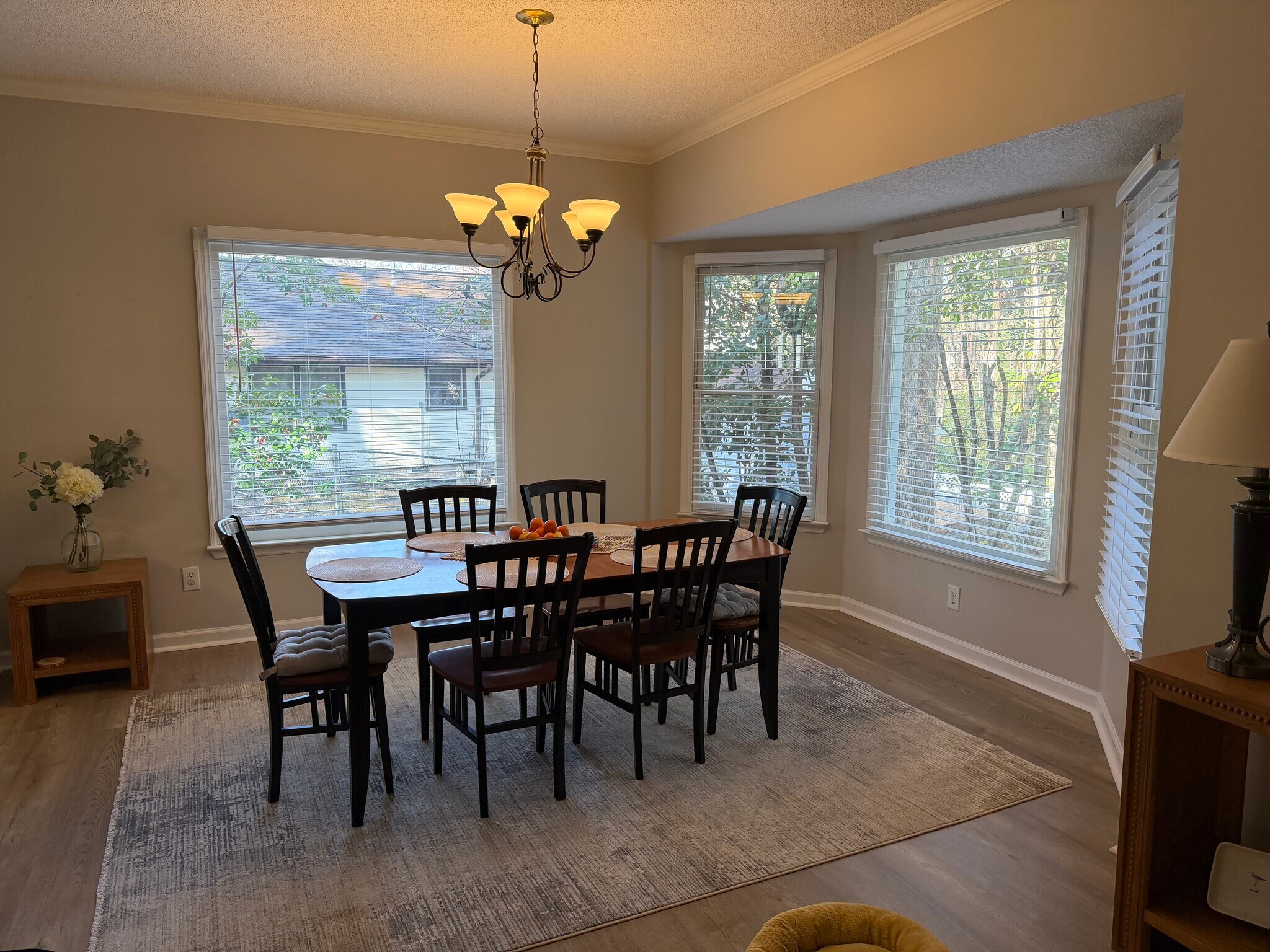 Building Photo - 105 Amick St