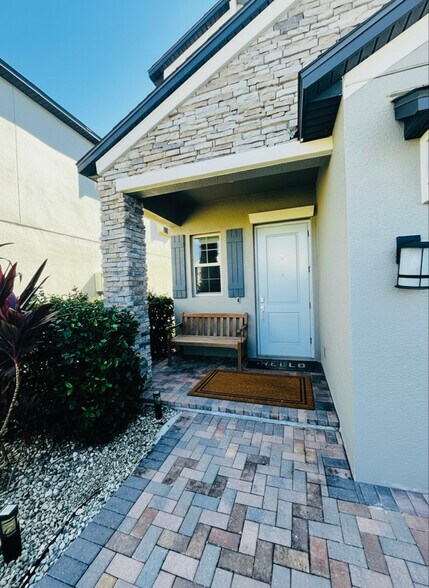 Primary Photo - 4208 Cadence Loop