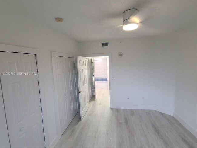 Building Photo - 3500 Coral Wy