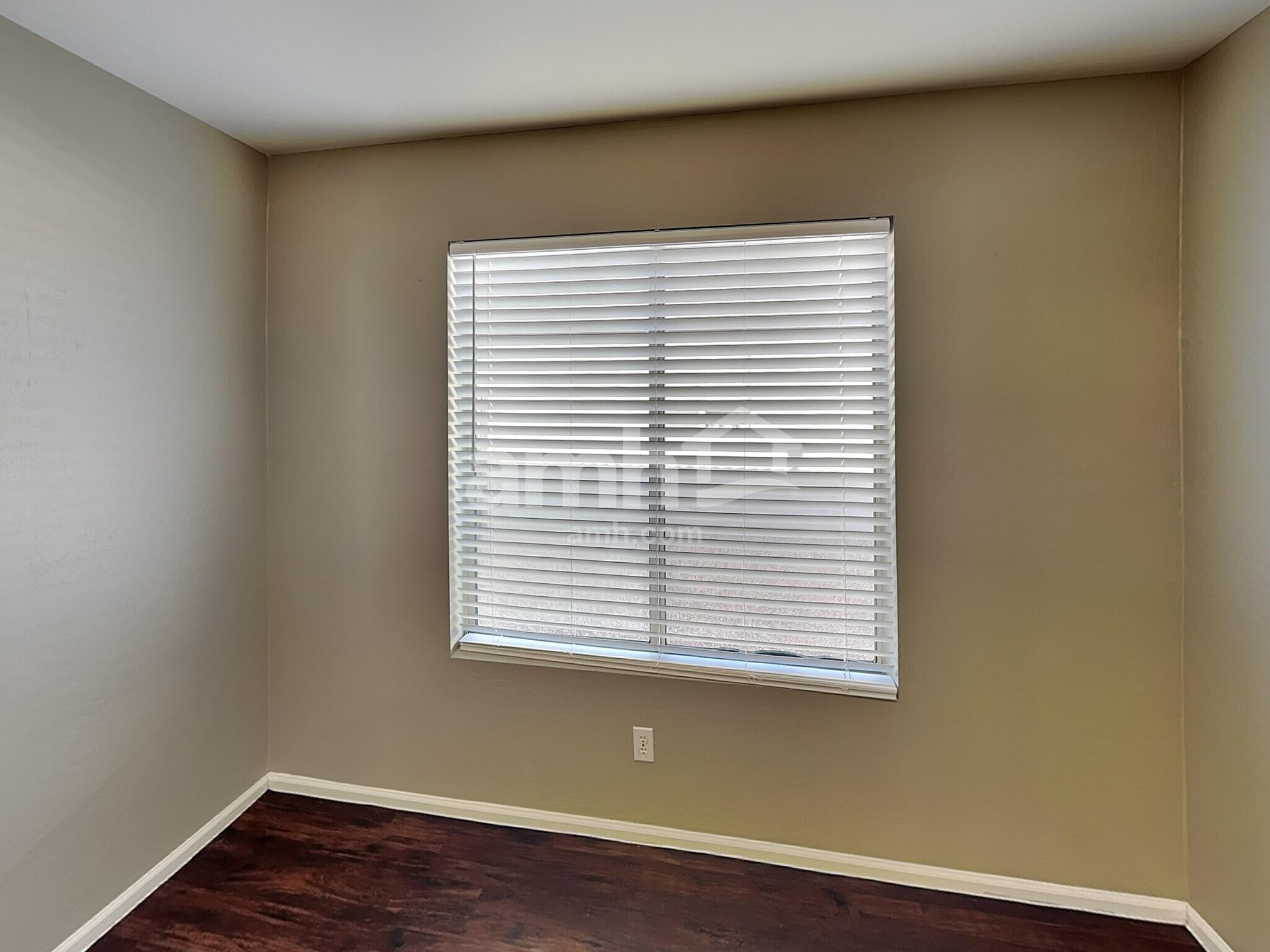 Building Photo - 13177 W Mauna Loa Ln