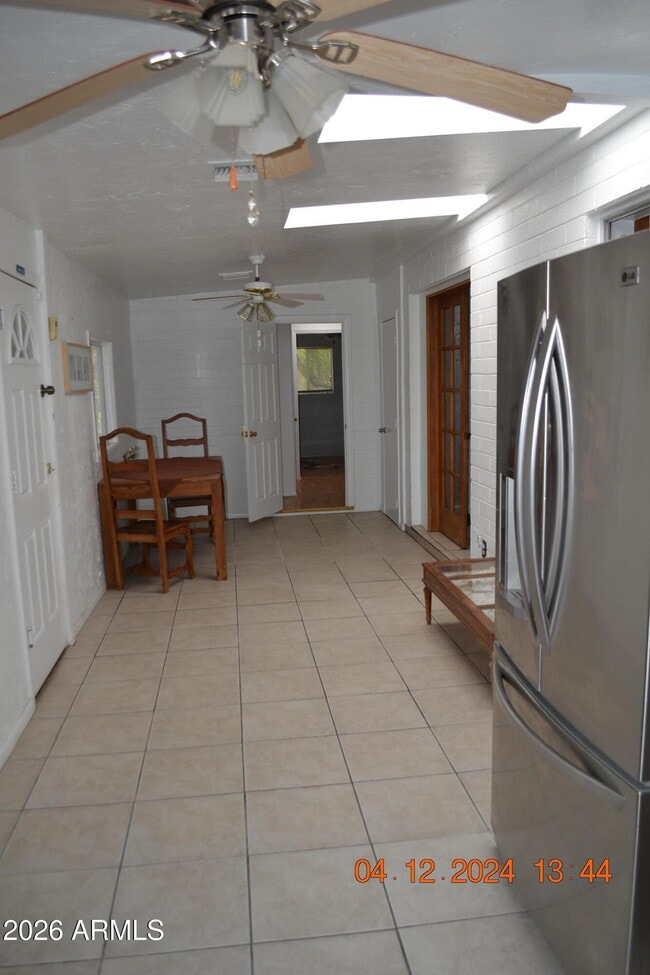 Building Photo - 658 S Palo Verde Dr