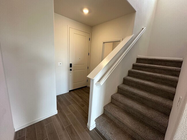 Building Photo - Gorgeous Brand New 3 Bedroom 2.5 Bath Home