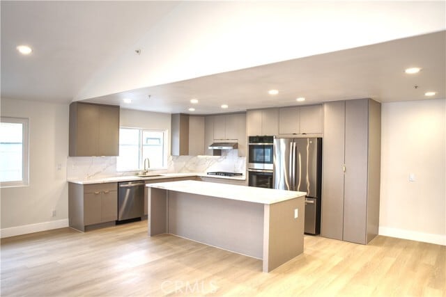 Building Photo - 1310 Elm Ave