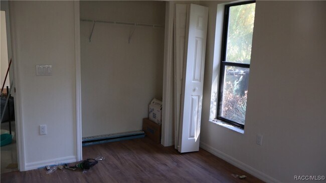 Building Photo - 3150 E Sweet Meadow Ct