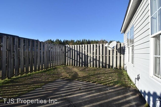 Building Photo - 2 br, 2 bath House - 117 Nathan Tisdale Lane