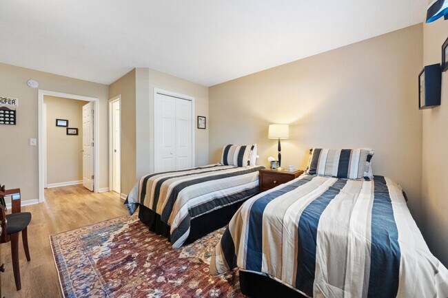 Building Photo - 342 Pinehurst Ln