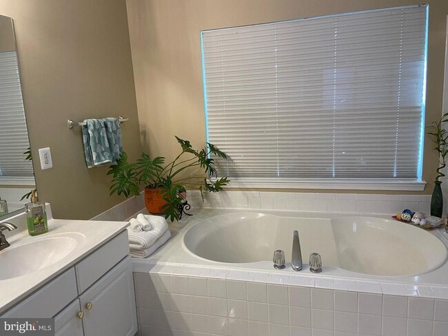 Building Photo - 20594 Quarterpath Trace Cir