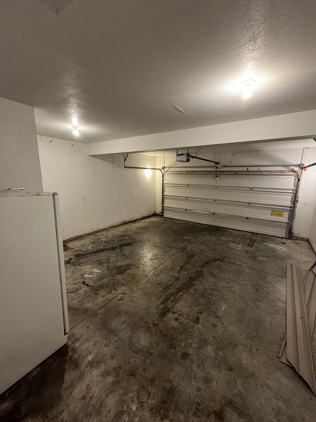 Building Photo - 509 Zoll St