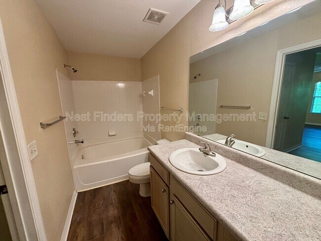 Building Photo - 7800 Point Meadows Dr