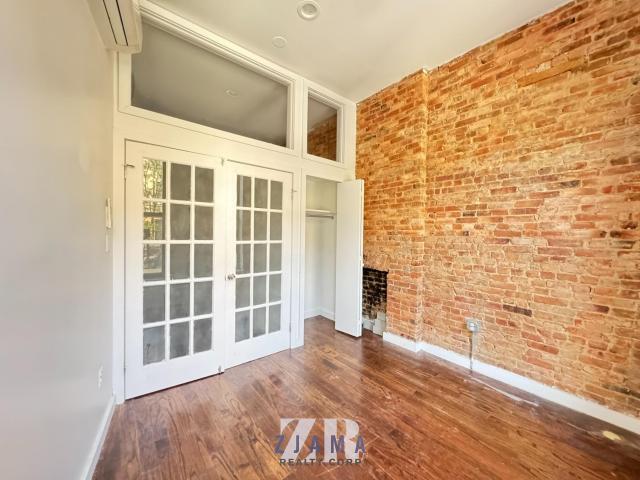 Building Photo - 4 bedroom in BROOKLYN NY 11216