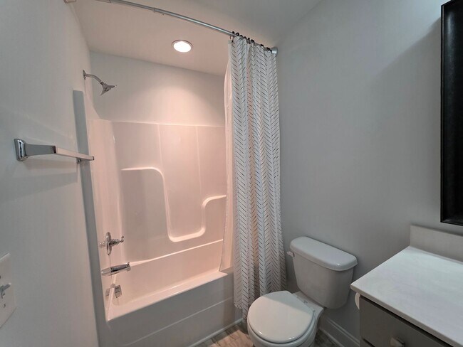 Building Photo - 3-Bedroom Townhome with Bonus Room & Resort-Style Amenities -No Pets