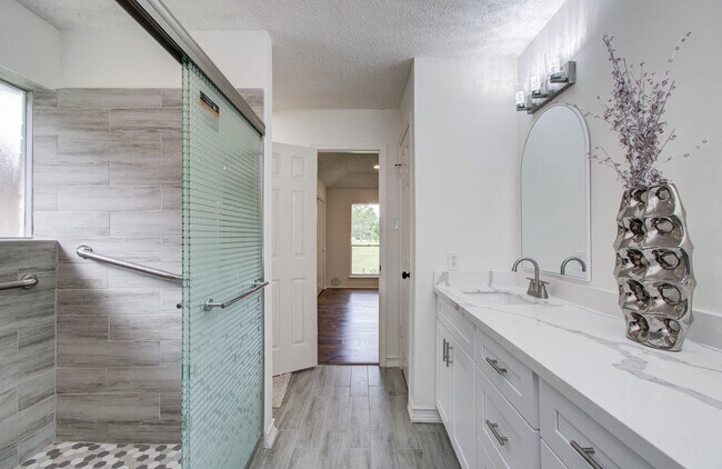 Building Photo - 806 Country Pl Blvd