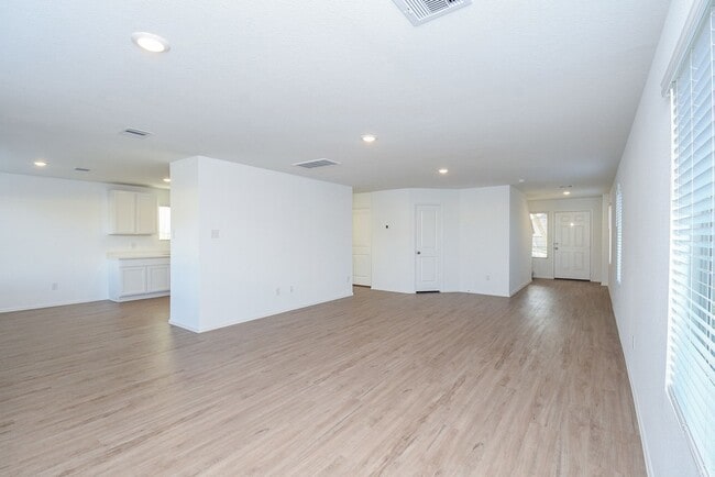 Building Photo - 18987 Panzini Dr