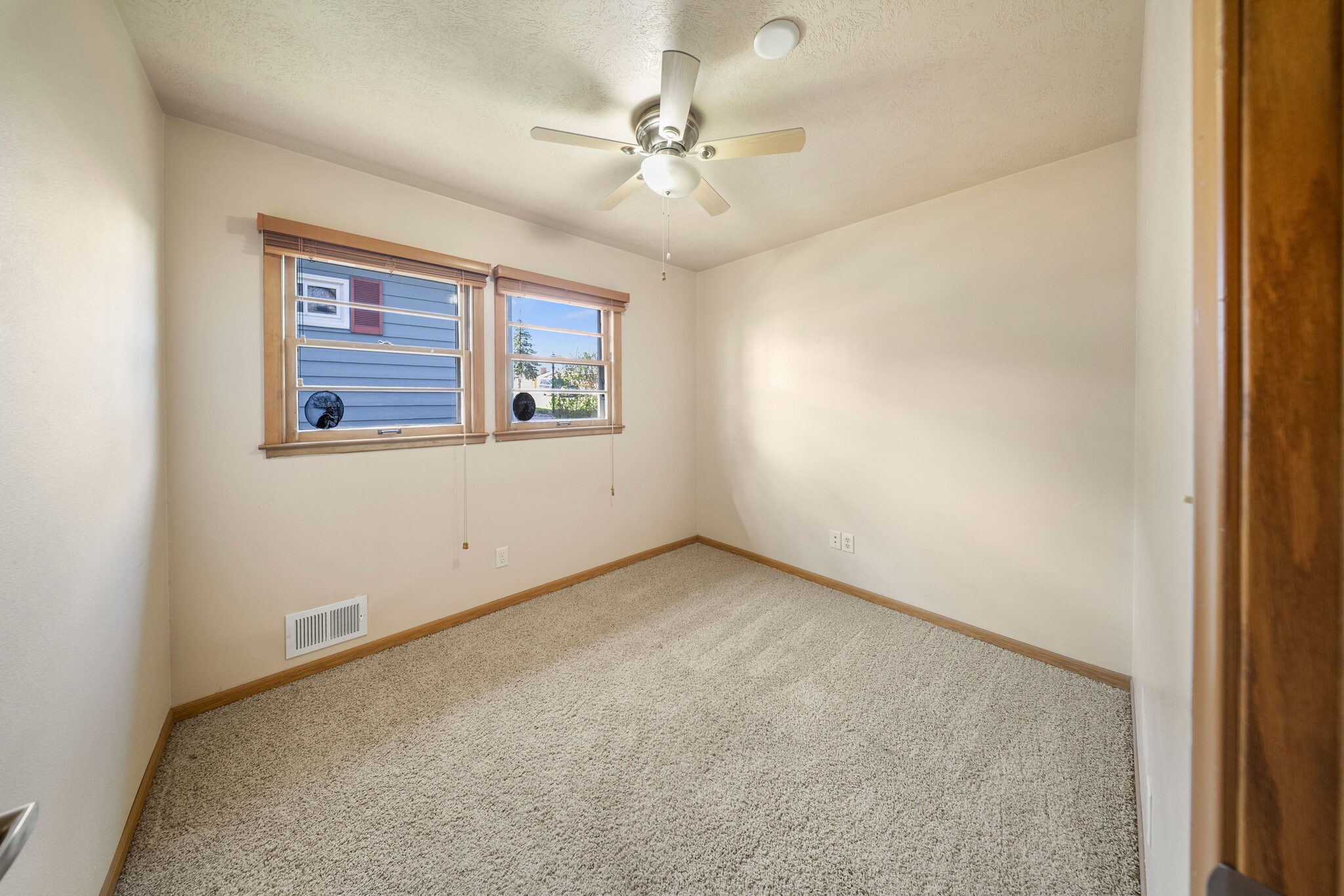Main level third bedroom - 2405 W 28th St