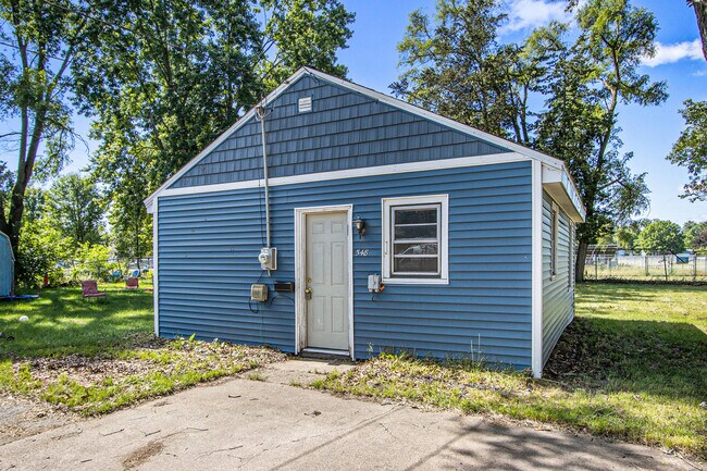 Building Photo - 548 E Hammond St