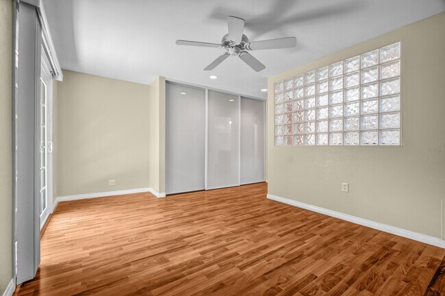Building Photo - 18096 Lemon St