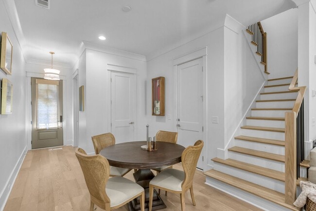 Building Photo - Luxury Townhome Living in Moores Mill — Style, Comfort & Prime Auburn Convenience