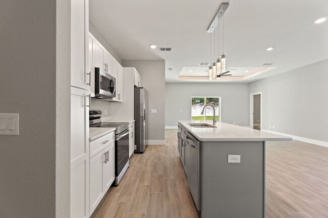 Building Photo - Deposit-Free! Modern, energy efficient hom...