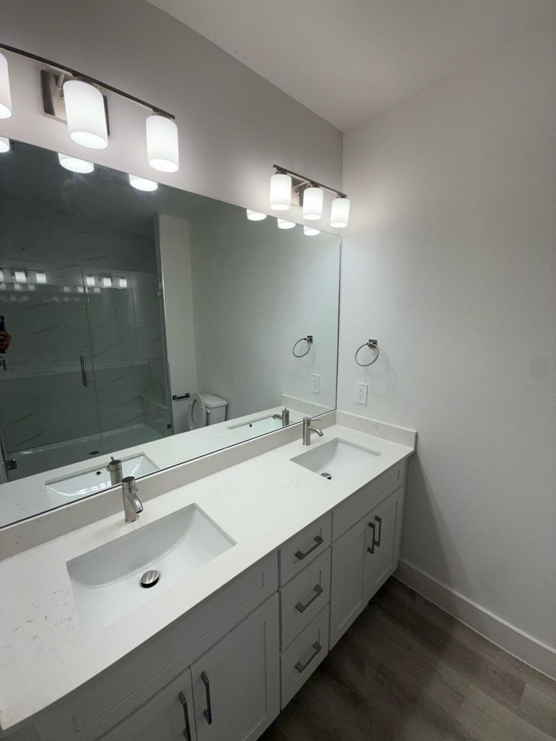 Building Photo - 144 Pinkie Holmes Dr