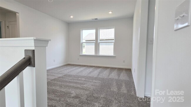 Building Photo - 15918 Parkside crossing Dr