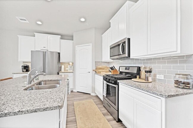 Building Photo - 16223 Neff Park Dr