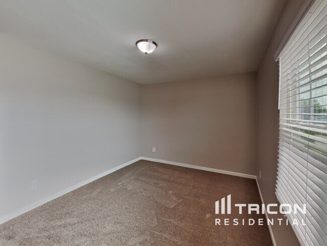 Building Photo - 209 Quincy Meadow Ave