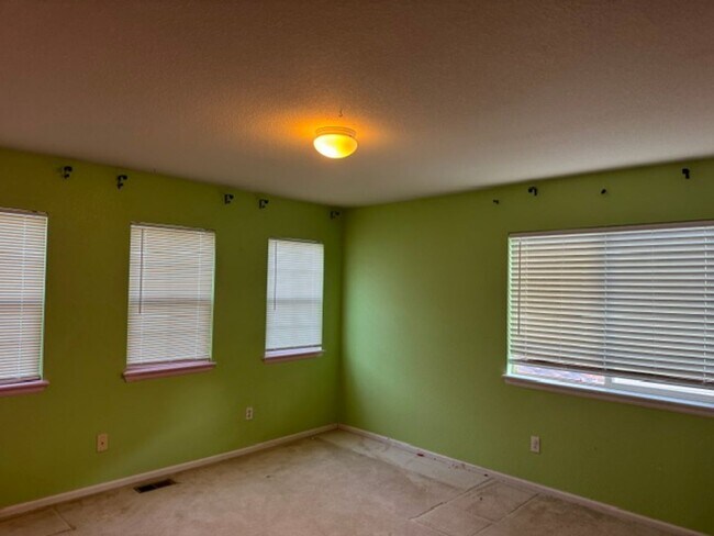 Building Photo - Beautiful 4 Bedroom Home Available in Thornton
