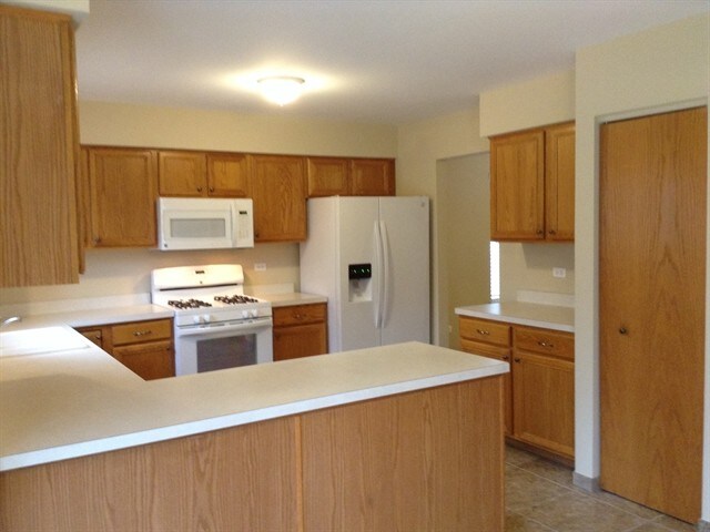 Building Photo - 2705 Steamboat Circle